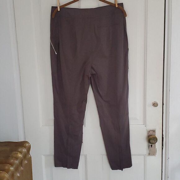 Theory Rider Chino Pants in Ash - Picture 7 of 11